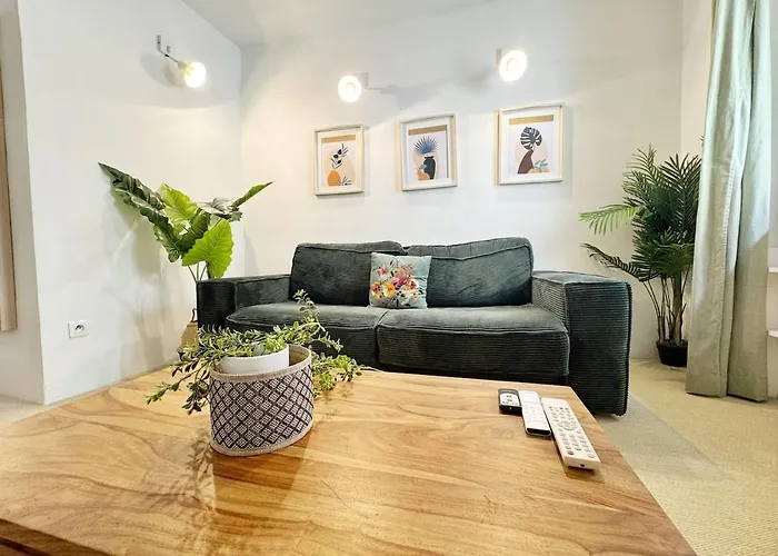 Rf107 - Moderne 3p Port Place Du Pin Daire